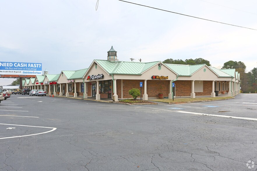 Primary Photo Of 4814 Stone Mountain Hwy, Lilburn Storefront For Lease