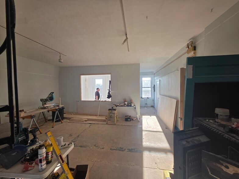 More Photos Of 429 Main St, Rockland Office For Sale