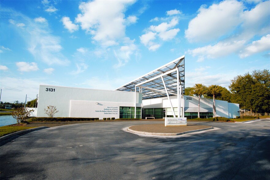 Primary Photo Of 3037 Lakeland Hills Blvd, Lakeland Unknown For Lease