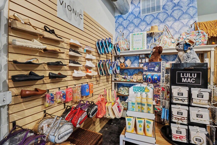 More Photos Of 142 Blaize Ave, Bay Saint Louis Storefront For Lease