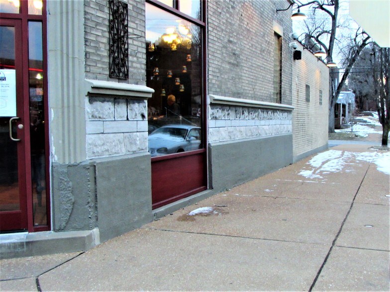 More Photos Of 6931 Gravois Ave, Saint Louis Restaurant For Lease