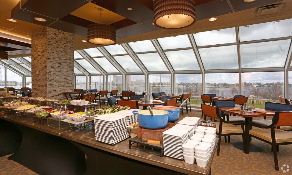 More Photos Of 101 W Main St, Norfolk Office For Lease