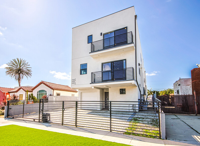 Primary Photo Of 1923 Carmona Ave, Los Angeles Apartments For Sale