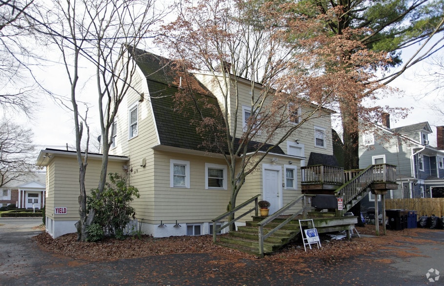 More Photos Of 1013-1015 Park Ave, Plainfield Apartments For Lease