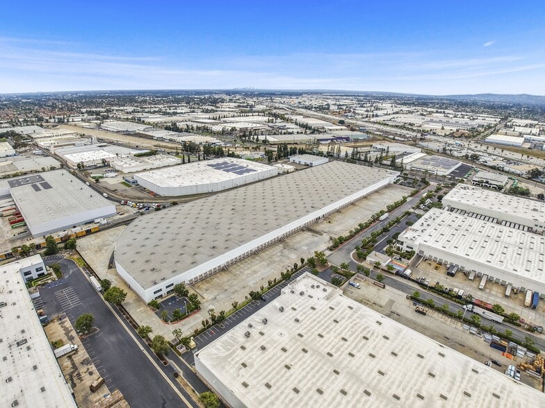 More Photos Of 6700-6750 Artesia Blvd, Buena Park Manufacturing For Lease