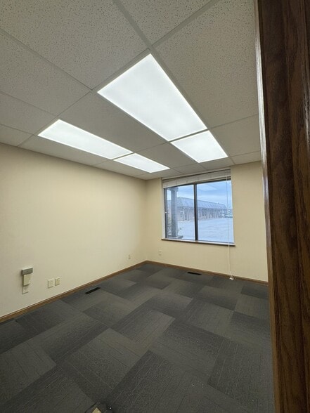 More Photos Of 105 5th St SE, Barberton Medical For Sale
