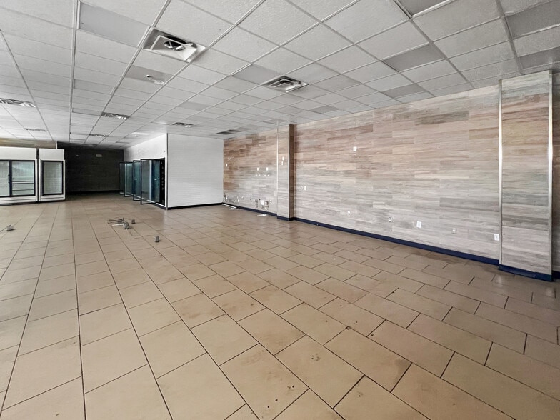 More Photos Of 2380 John F Kennedy Blvd, Jersey City Convenience Store For Lease