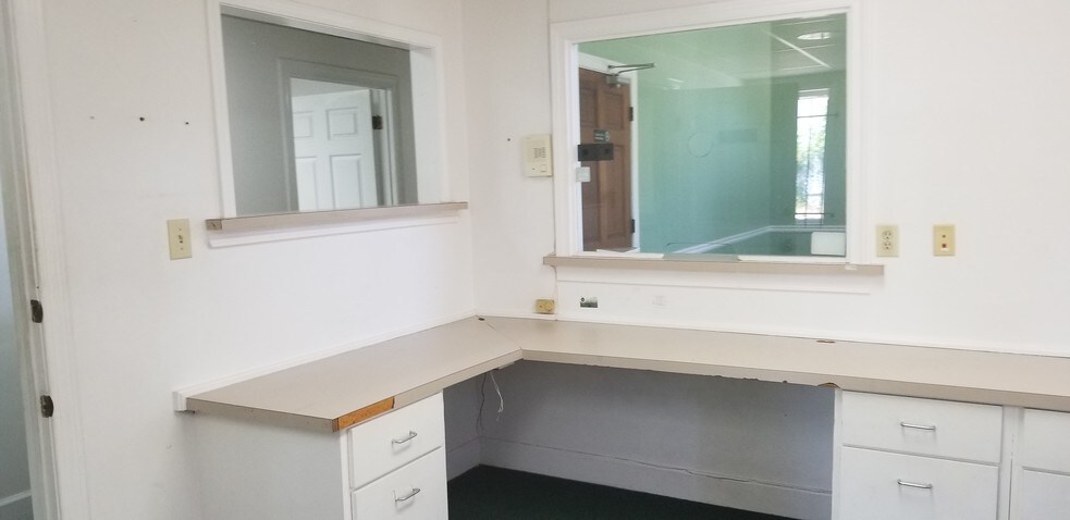 More Photos Of 3076 Campbellton Rd SW, Atlanta Medical For Lease