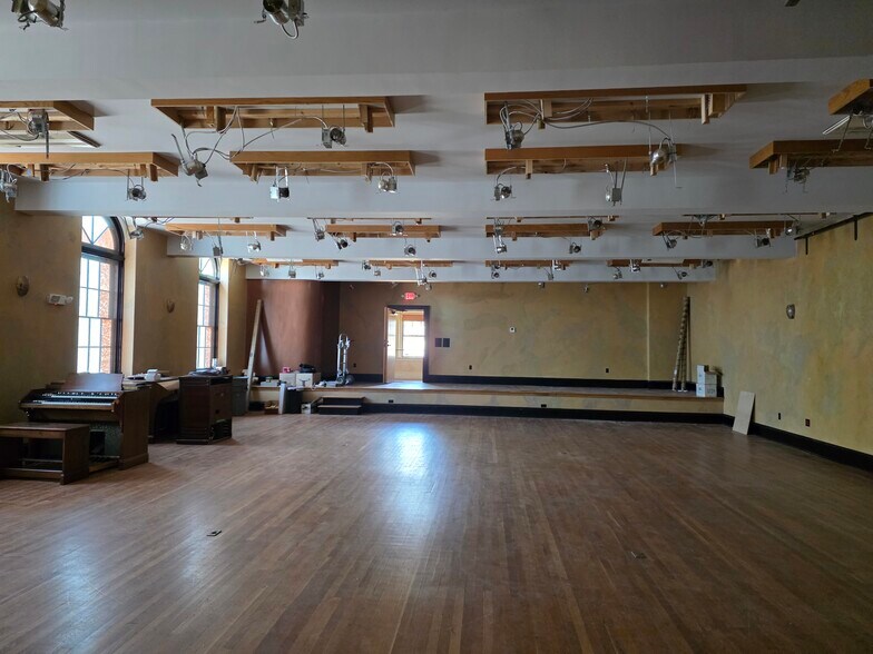 More Photos Of 175 Patton Ave, Asheville Office For Lease