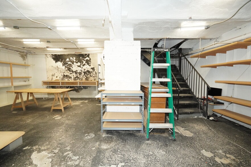 More Photos Of 129 Rivington St, New York Apartments For Lease
