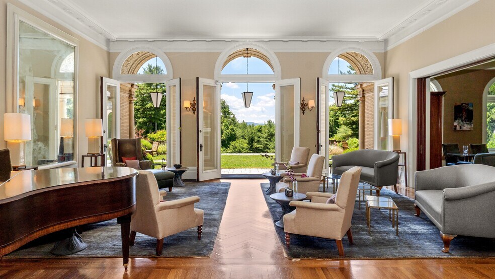 More Photos Of 11 Hawthorne Rd, Lenox Hotel For Sale