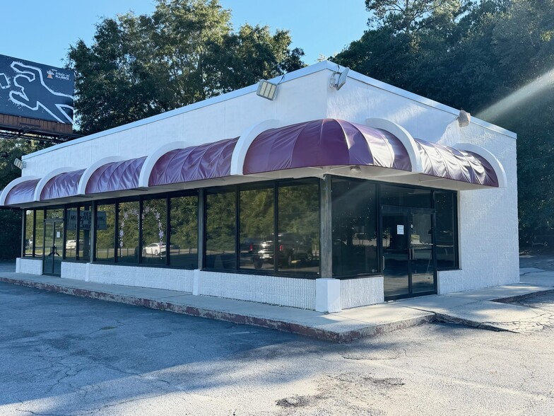 Primary Photo Of 2558 Riverside Dr, Macon-Bibb Office For Lease