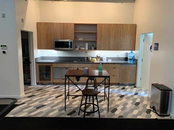 More Photos Of 2219 Aaron St, Los Angeles Loft Creative Space For Lease