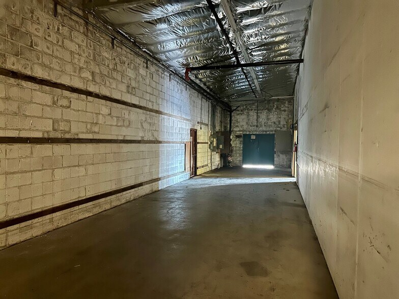 More Photos Of 248 N 9th St, Cottage Grove Freestanding For Sale