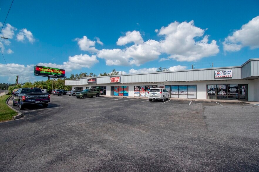 More Photos Of 12807 W Hillsborough Ave, Tampa Storefront For Sale