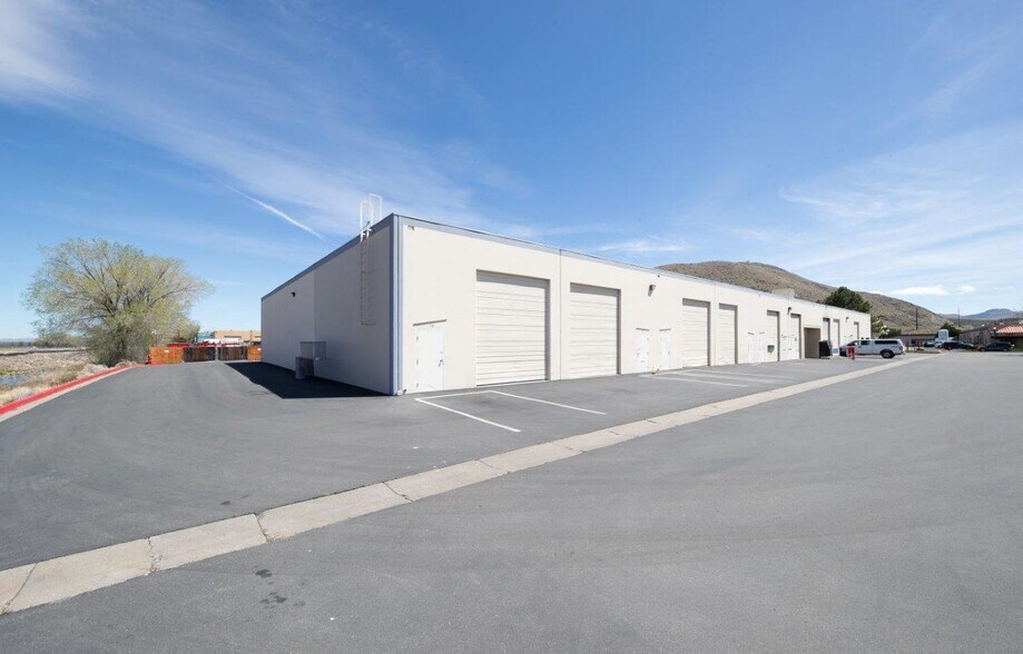 More Photos Of 5325 Louie Ln, Reno Warehouse For Lease