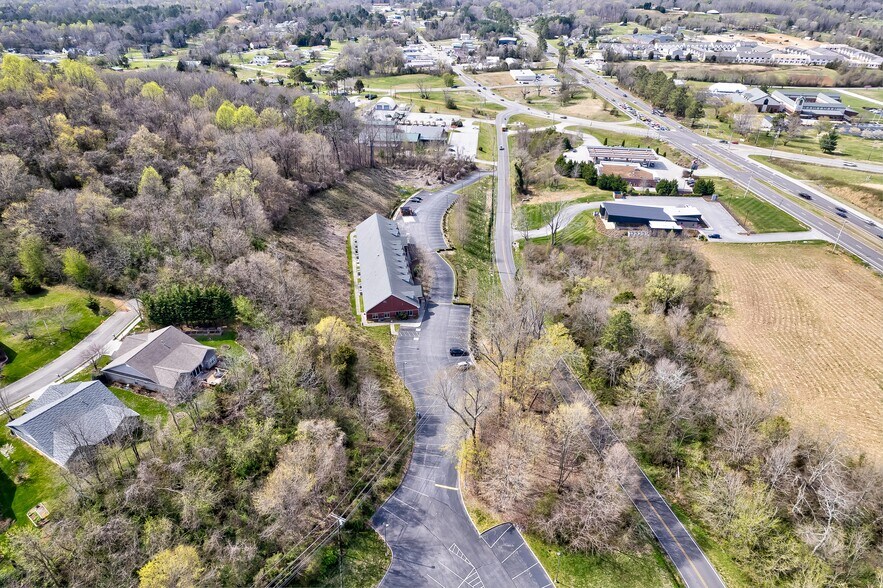 More Photos Of 2265 Old Highway 95, Lenoir City Office For Sale