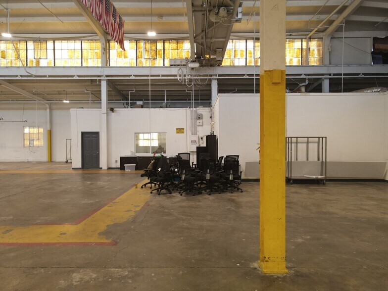 More Photos Of 3850 Santa Fe Ave, Vernon Manufacturing For Lease