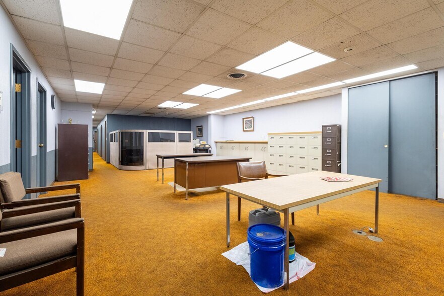 More Photos Of 620 South St, Steubenville Auto Dealership For Lease