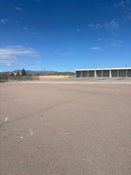 More Photos Of 3370 Drennan Industrial Loop S, Colorado Springs Flex For Lease
