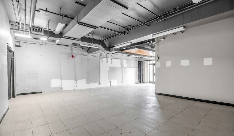 More Photos Of 761 Queen St W, Toronto General Retail For Sale