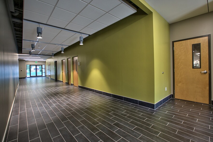 More Photos Of 3717 Apalachee Pky, Tallahassee Loft Creative Space For Lease