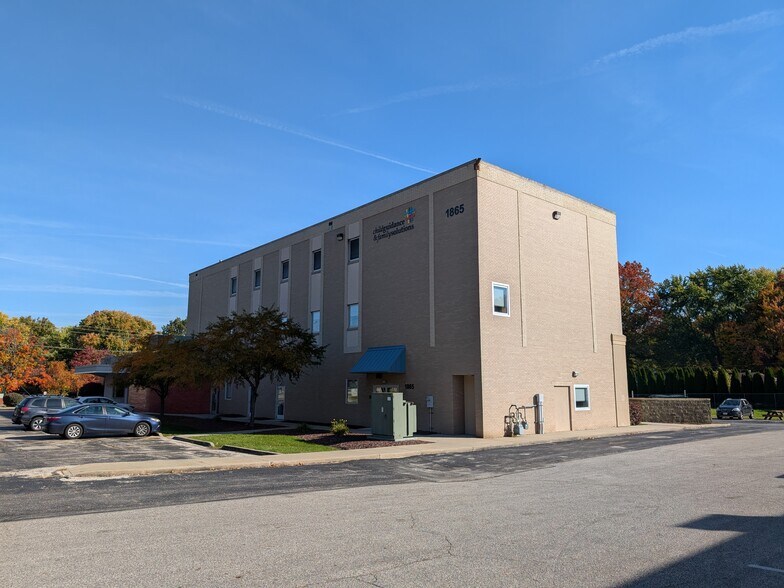 More Photos Of 1871 Bailey Rd, Cuyahoga Falls Medical For Lease