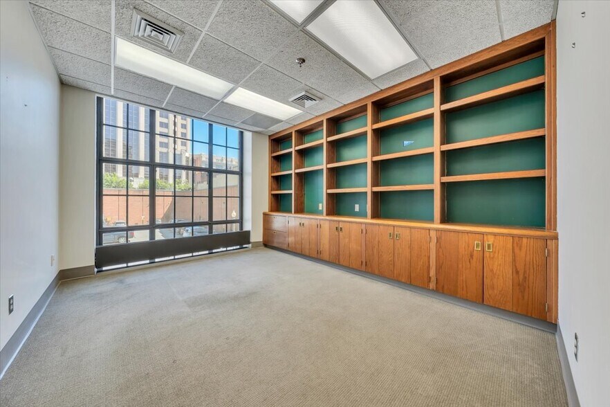 More Photos Of 202-204 S Jefferson St SE, Roanoke Office For Sale