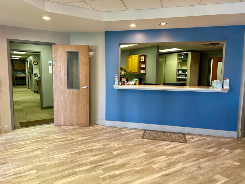 More Photos Of 1600 E Turkeyfoot Lake Rd, Akron Medical For Lease