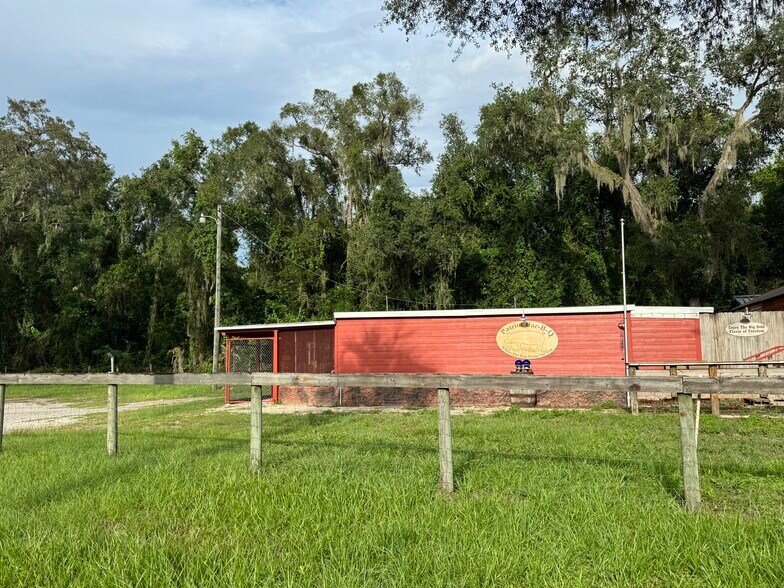 More Photos Of 7191 S Florida Ave, Floral City Light Distribution For Sale