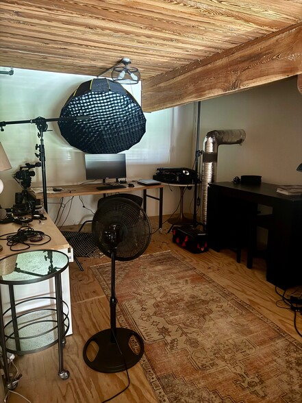 More Photos Of 2108 South Blvd, Charlotte Loft Creative Space For Sale