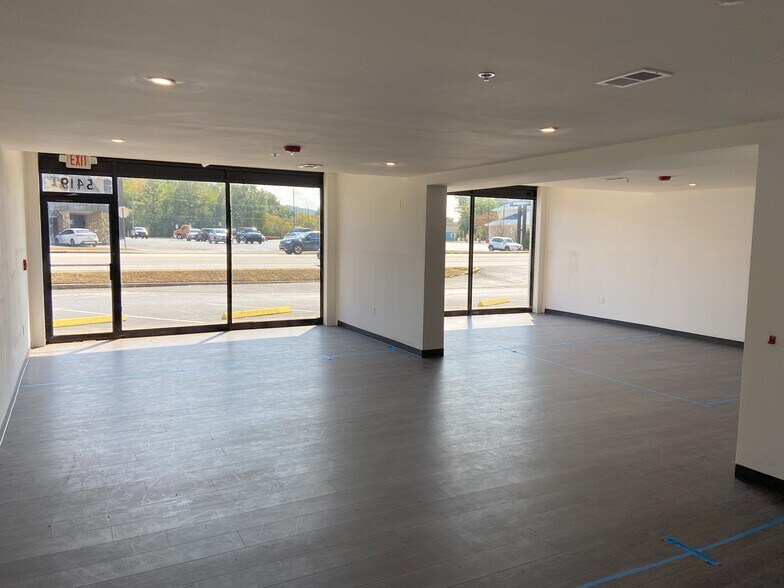 More Photos Of 5407 Hixson Pike, Hixson Multifamily For Sale