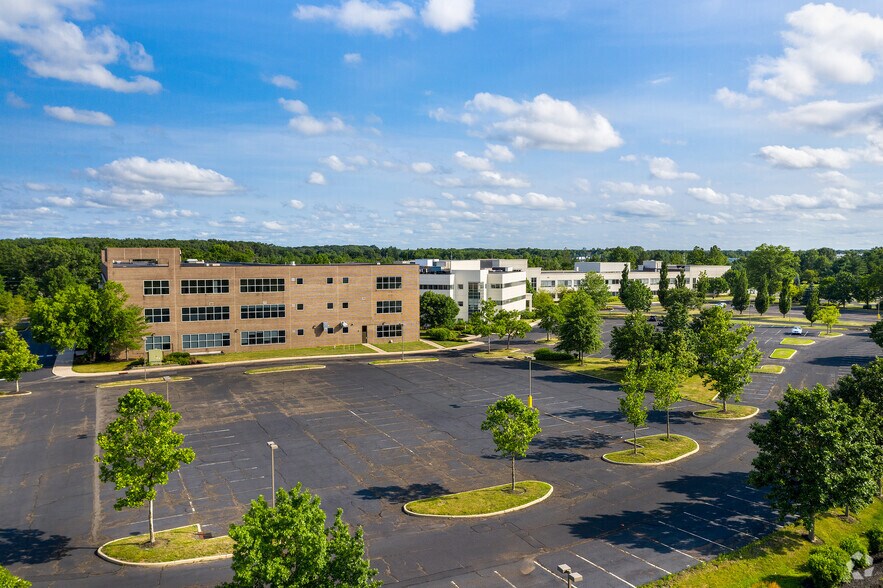 More Photos Of 50 Millstone Rd, East Windsor Unknown For Lease