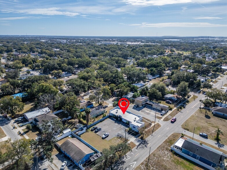 More Photos Of 3411 N 29th St, Tampa Office For Sale