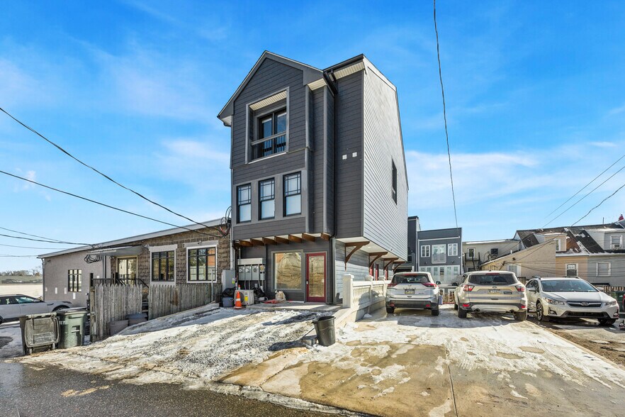 More Photos Of 235 E Market St, West Chester Apartments For Lease