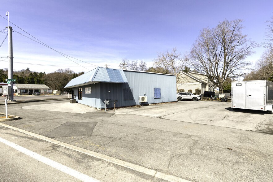 More Photos Of 4285 Fay Rd, Syracuse Specialty For Sale