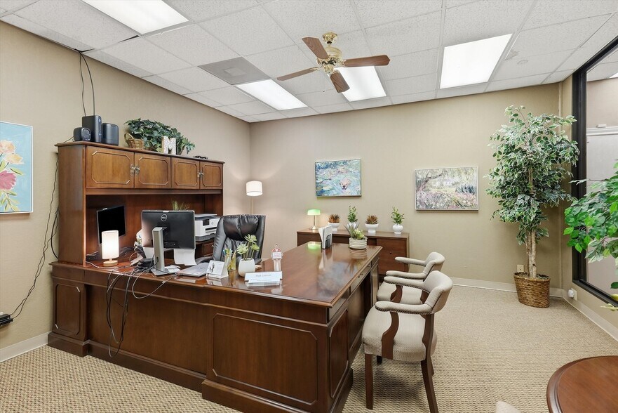 More Photos Of 3405 E Highway 377, Granbury Office For Sale