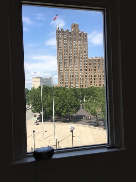 More Photos Of 1186 Raymond Blvd, Newark Office For Lease