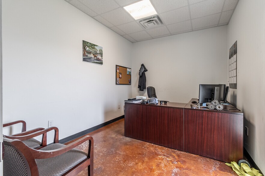 More Photos Of 544 Meadowlark Dr, Monroe Warehouse For Sale