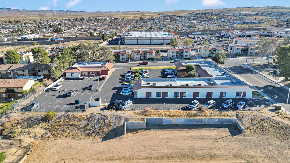 More Photos Of 705 E Virginia Way, Barstow Medical For Lease