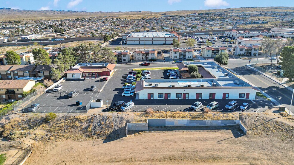 More Photos Of 705 E Virginia Way, Barstow Medical For Sale
