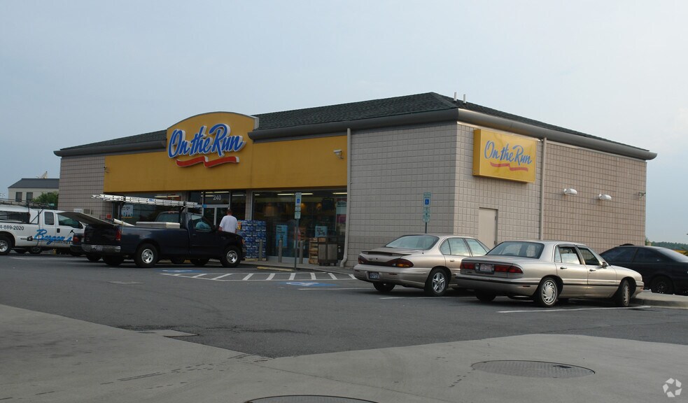 Primary Photo Of 240 Carowinds Blvd, Fort Mill Convenience Store For Lease