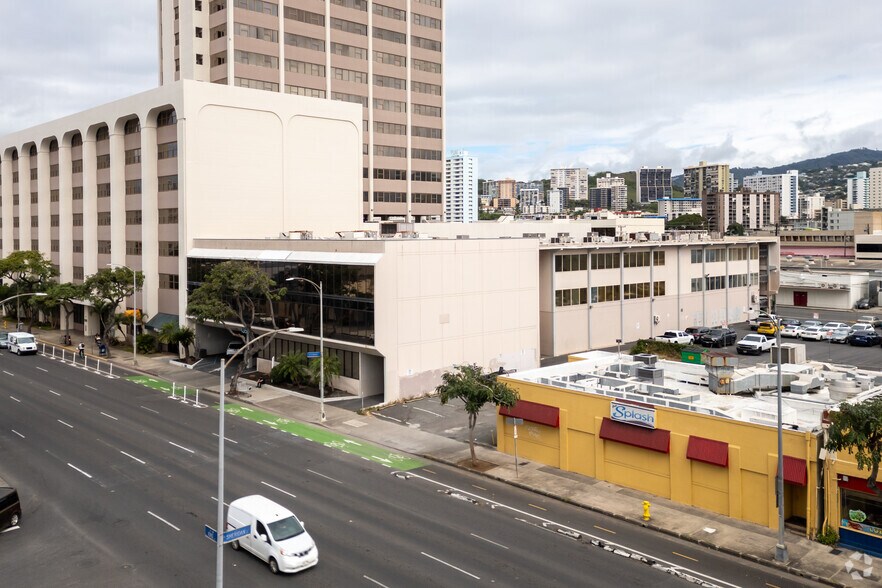 More Photos Of 1350 S King St, Honolulu Medical For Lease