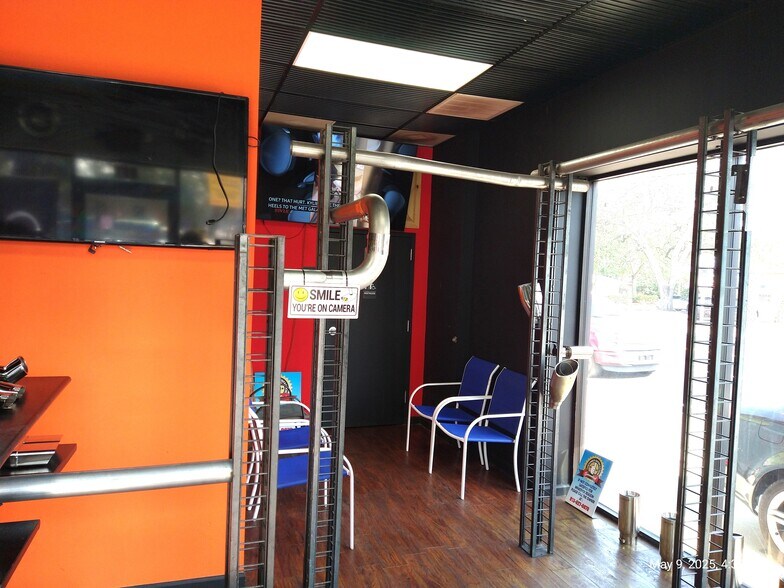 More Photos Of 715 W Waters Ave, Tampa General Retail For Sale