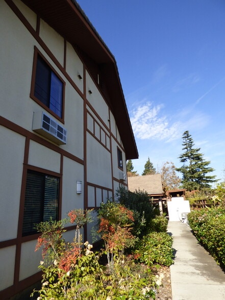 More Photos Of 32951-32965 Alvarado Niles Rd, Union City Congregate Senior Housing For Sale