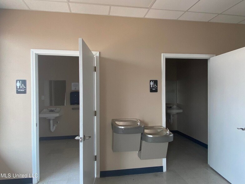 More Photos Of 12100 Highway 49, Gulfport Storefront For Lease