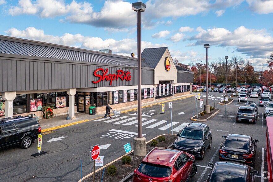 More Photos Of 70-76 Central Ave, Clark Supermarket For Lease