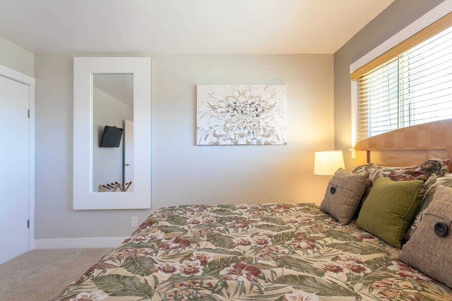 More Photos Of 4073 Gresham St, San Diego Apartments For Sale
