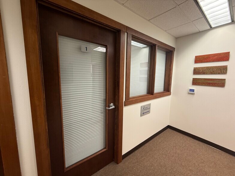More Photos Of 1133 NW Wall St, Bend Apartments For Lease