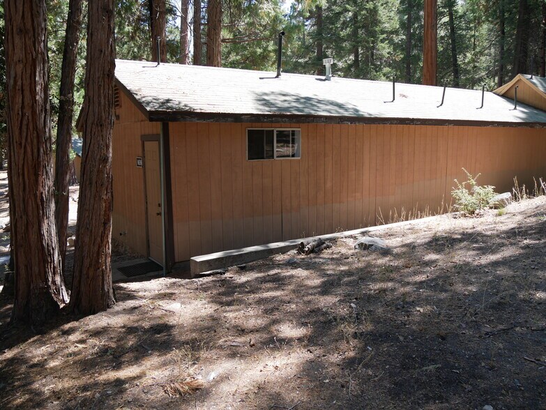 More Photos Of 42193 Seven Oaks Road, Angelus Oaks Specialty For Sale